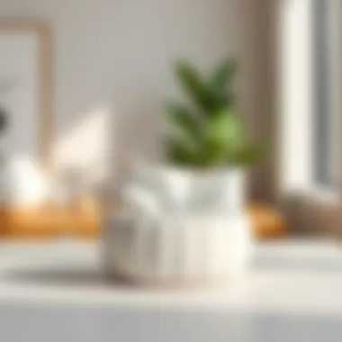 Minimalist Design for Modern Interiors A minimalist ceramic tissue holder that complements modern interiors.